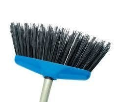 VASSOURA PIAÇANIY C/CABO C/CAPA CAIÇARA